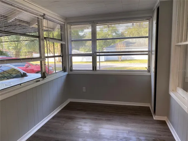 $1,700 | 5441 18th Street, Zephyrhills, FL 33542