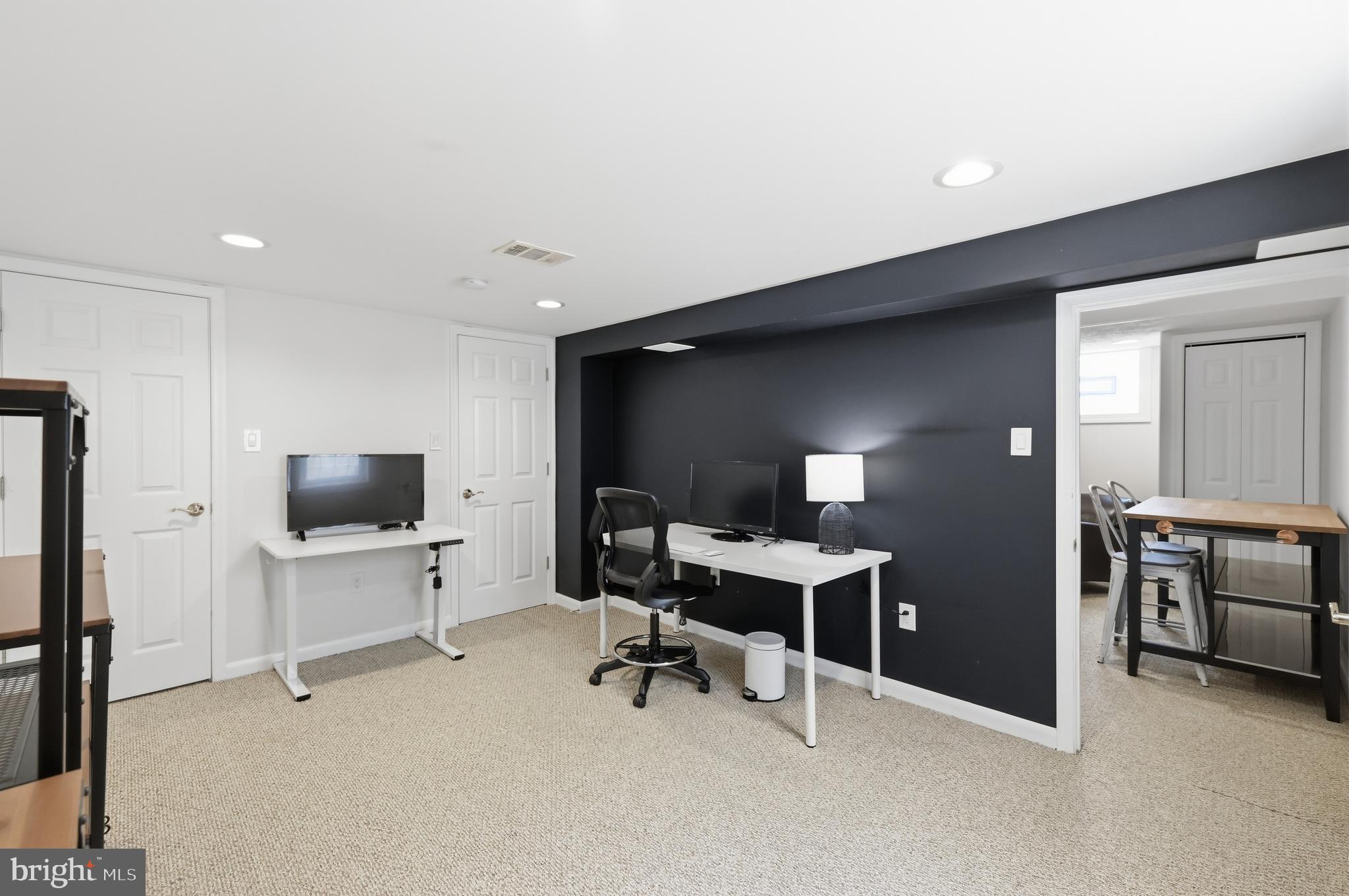 11315 Schuylkill Road Rockville, MD 20852 - Photo 39 of 46 Gallery Image 39