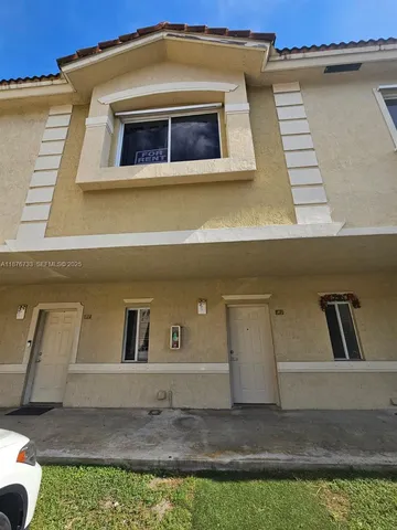 a house view with a outdoor space