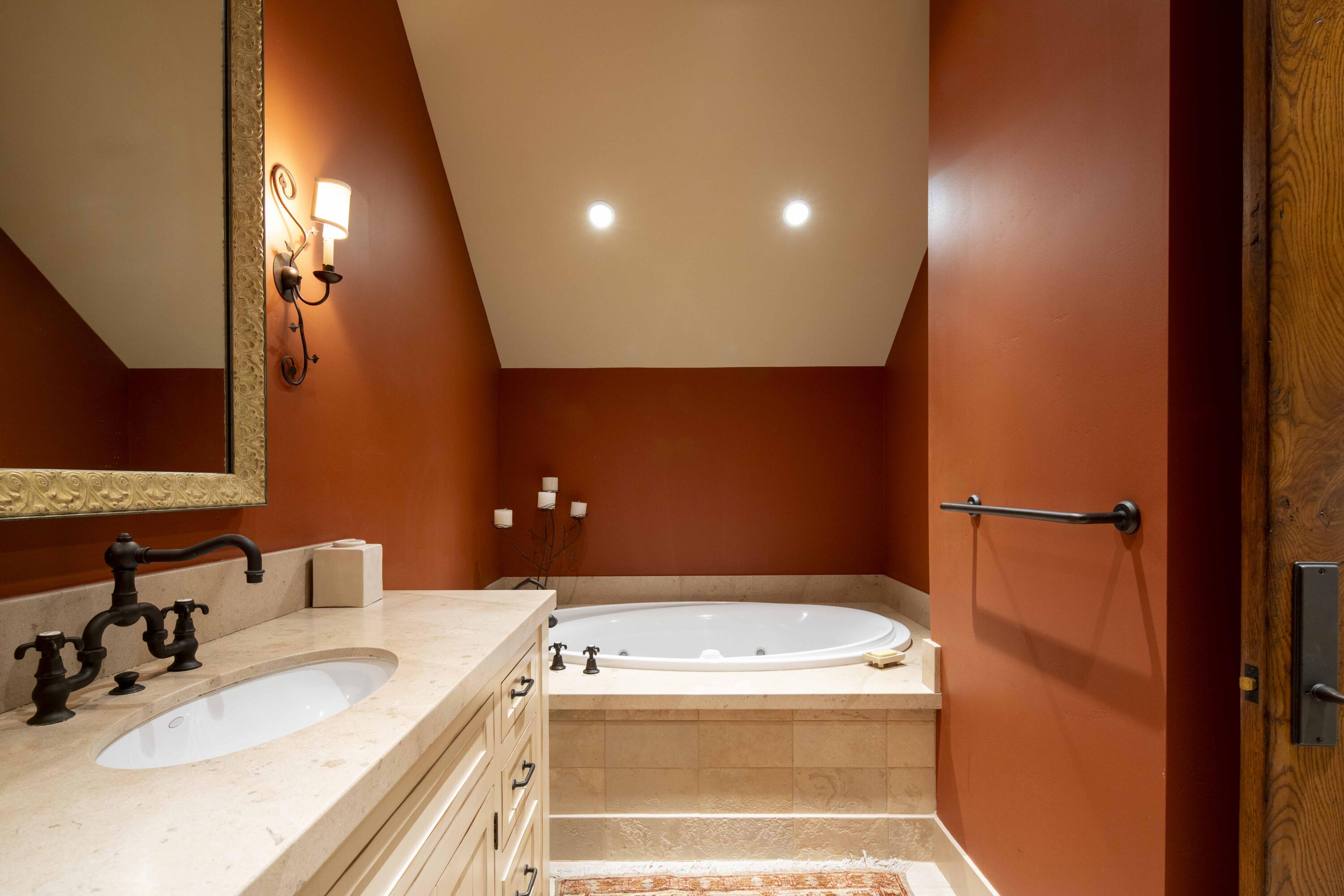 40 Fox Hollow Gulch Road Blaine County, ID 83313 - Photo 33 of 53 Upstairs Guest Suite 3 Bathroom