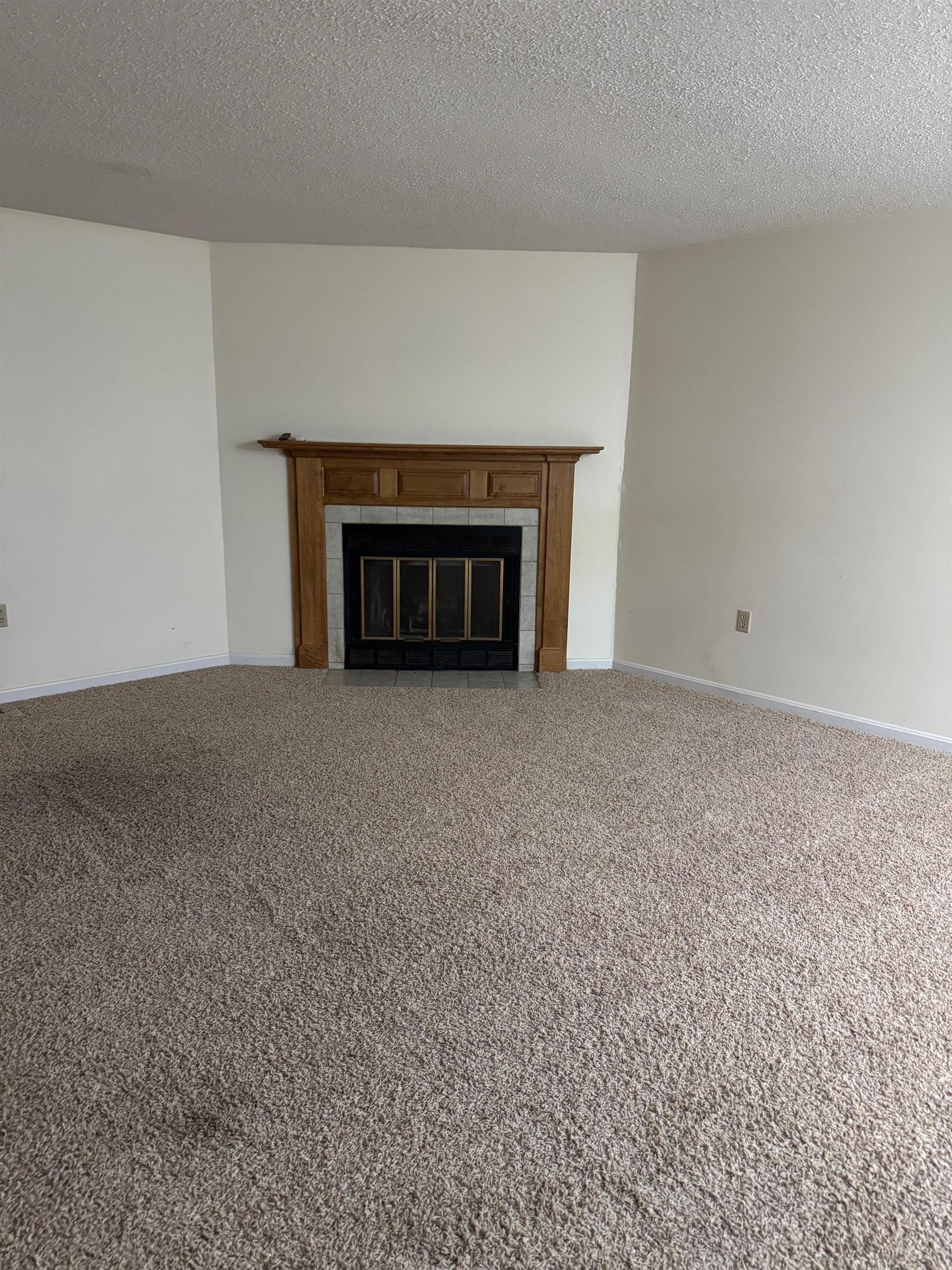 153 Coffin Road, Unit 4 Epping, NH 03042 - Photo 3 of 14