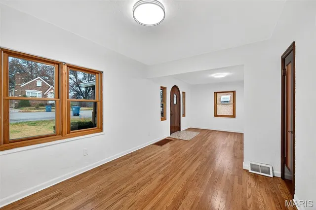 $289,000 | 707 Pardella Avenue, St. Louis, MO 63125