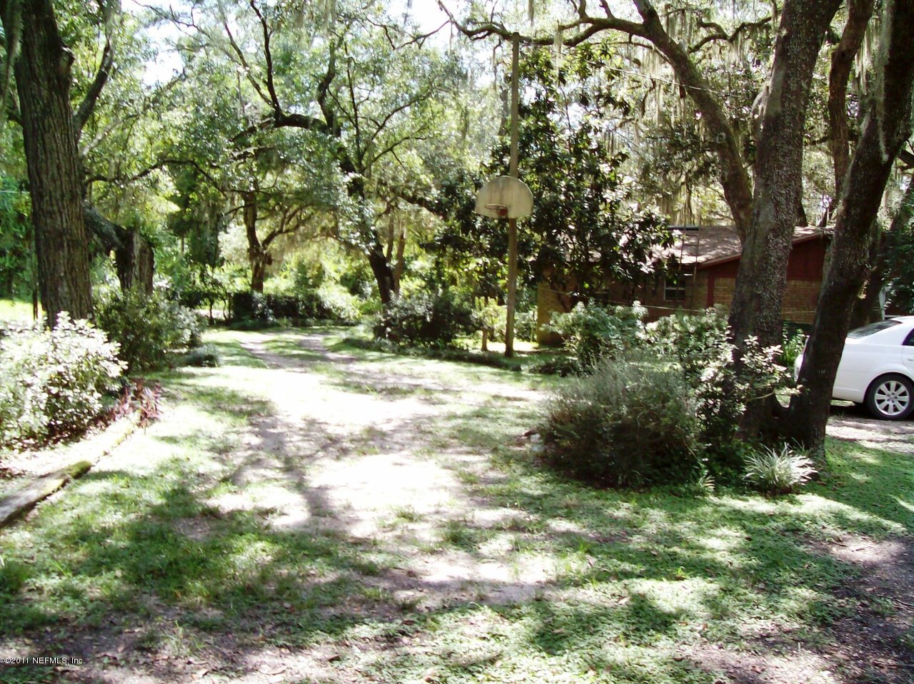 6999 Gatorbone Road Keystone Heights, FL 32656 - Photo 18 of 25 Driveway