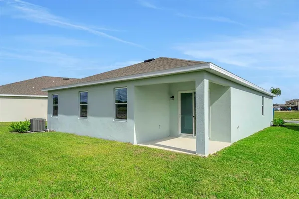 $2,200 | 1018 Swamp Chestnut Loop, Lady Lake, FL 32159