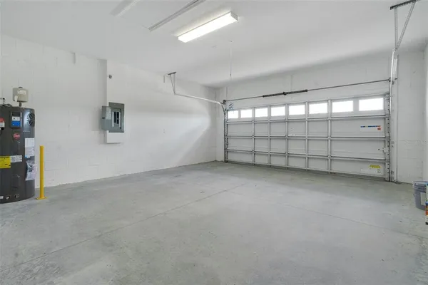 $2,200 | 1018 Swamp Chestnut Loop, Lady Lake, FL 32159