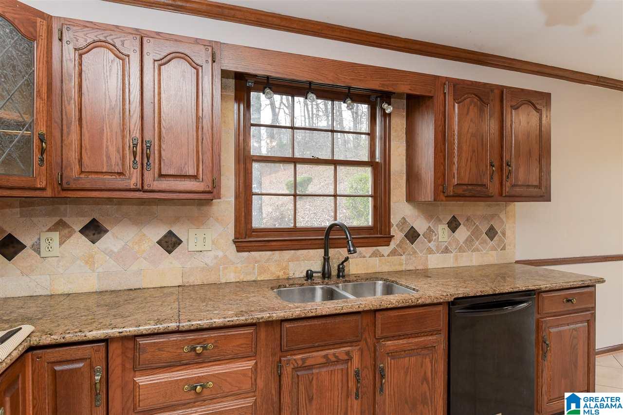 1713 Ridgewood Road Birmingham, AL 35215 - Photo 15 of 43