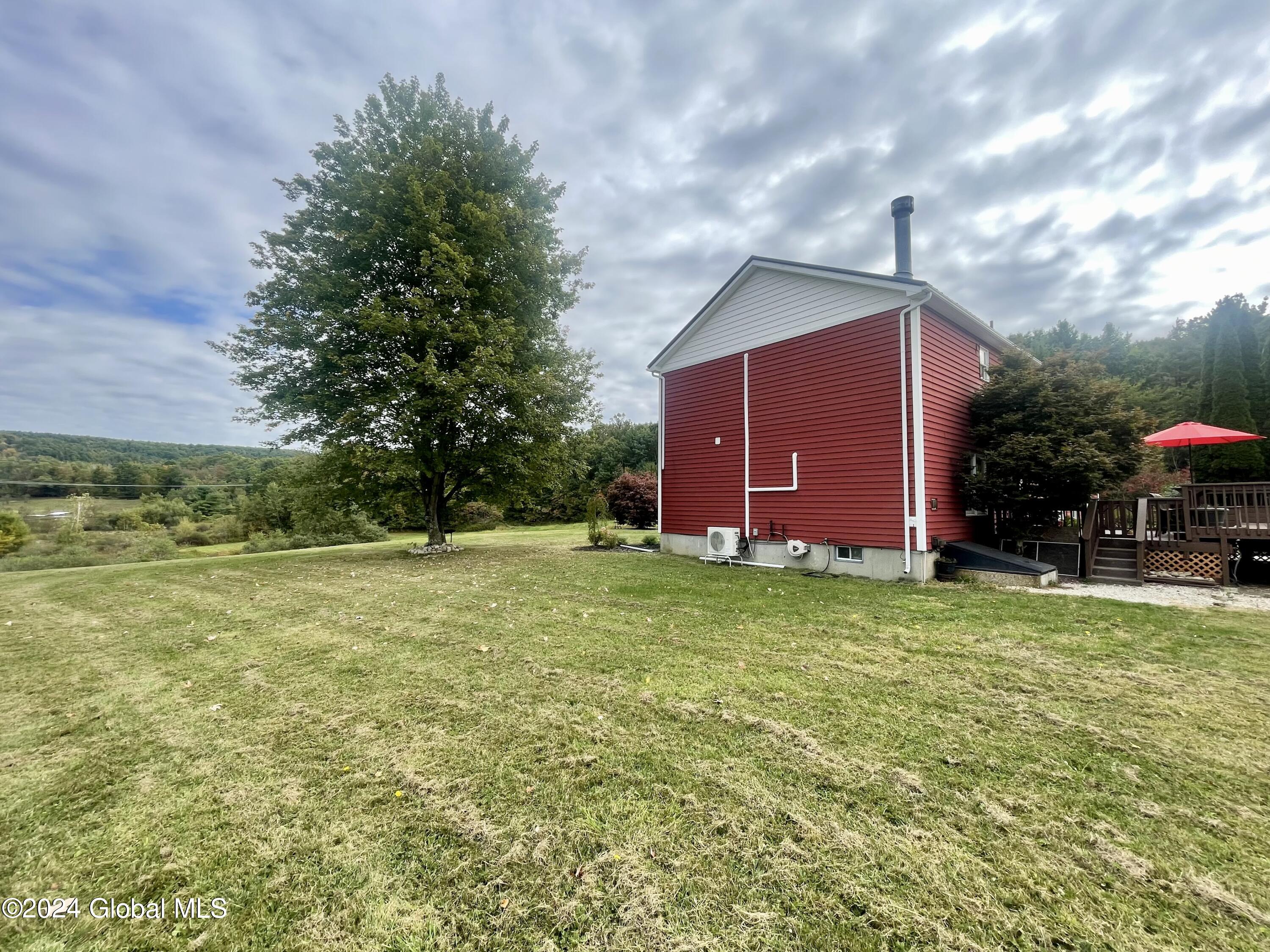 125 Spicer Road Hoosick, NY 12090 - Photo 8 of 70 Huge Lawns