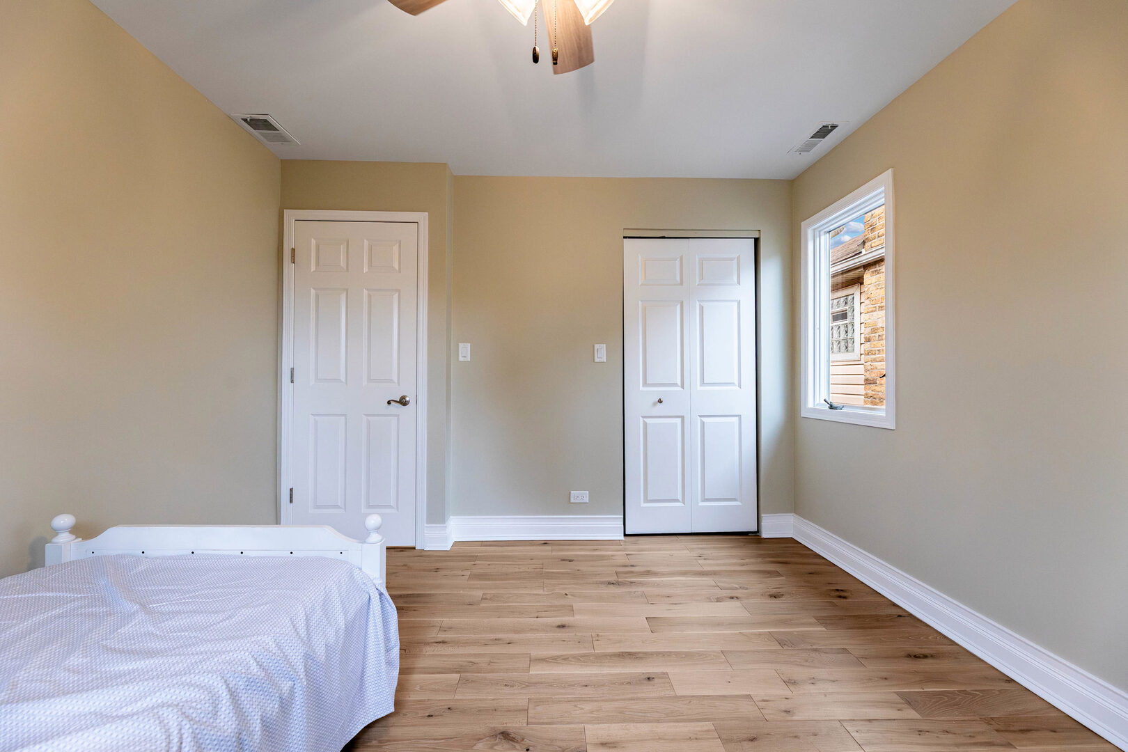 6017 South Monitor Avenue Chicago, IL 60638 - Photo 21 of 35