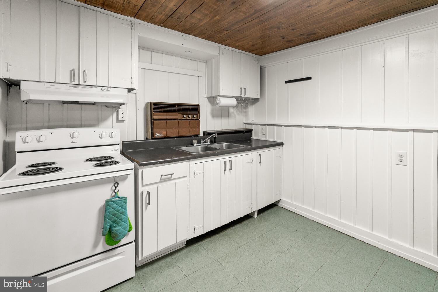 9217 Hamburg Road Frederick, MD 21702 - Photo 13 of 41