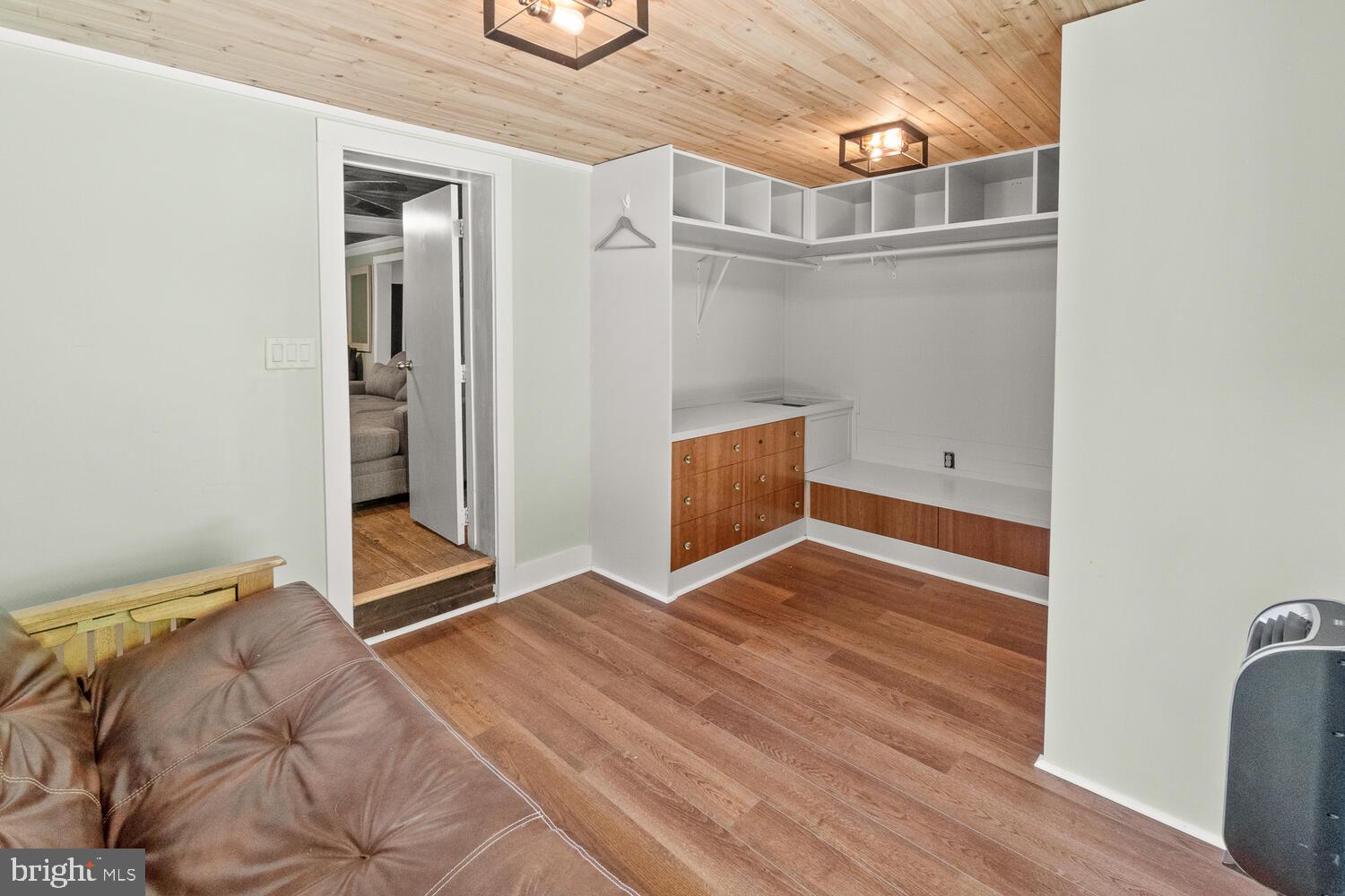 9217 Hamburg Road Frederick, MD 21702 - Photo 23 of 41