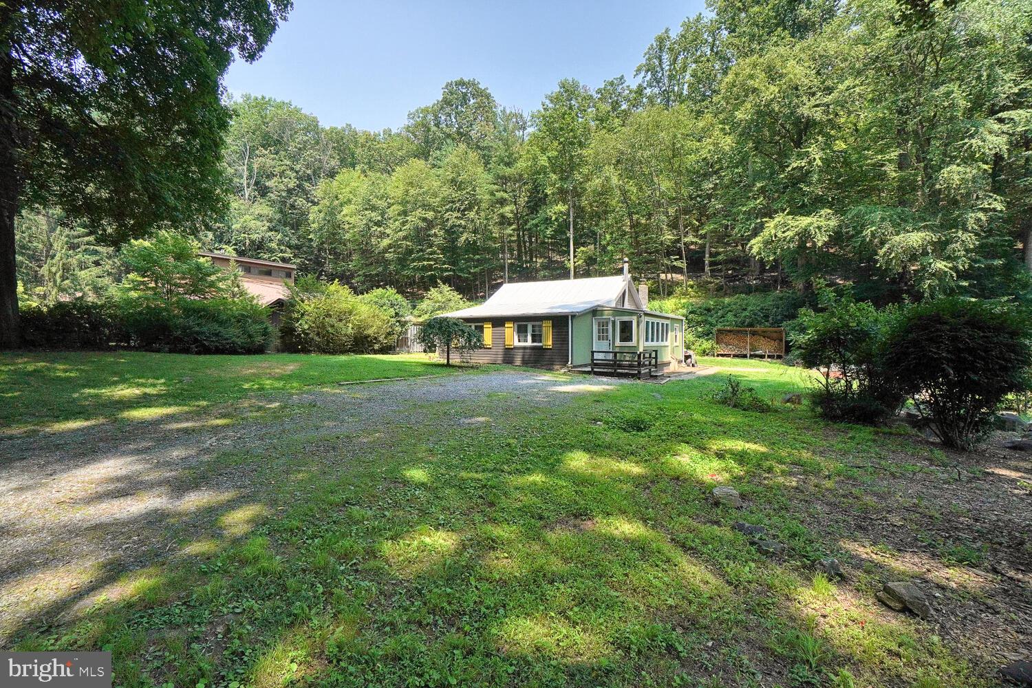 9217 Hamburg Road Frederick, MD 21702 - Photo 4 of 41