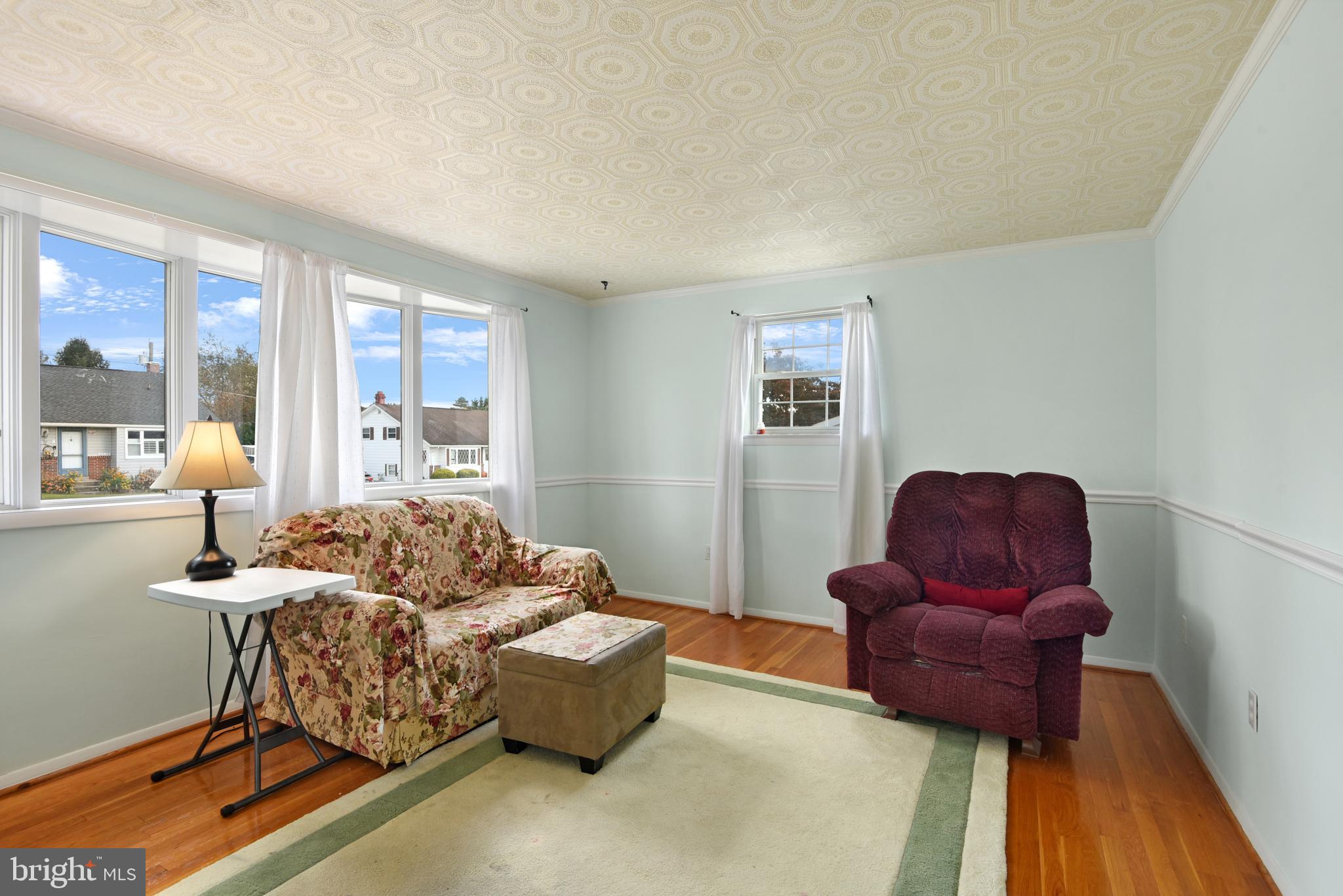 9641 Dundawan Road Baltimore, MD 21236 - Photo 2 of 37 a living room with furniture and a window