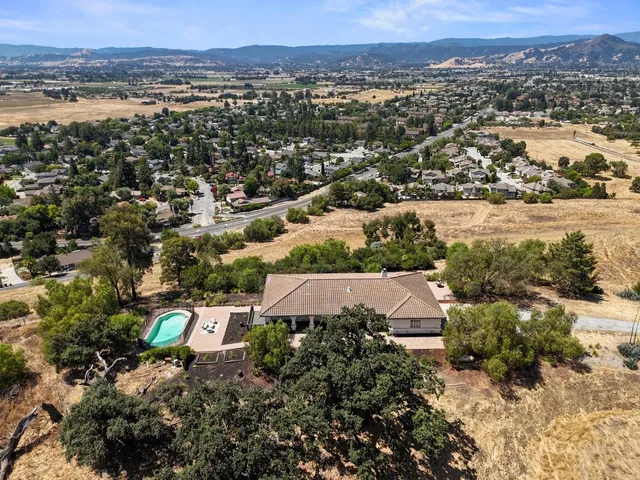 $2,999,999 | 17101 Kruse Ranch Lane, Morgan Hill, CA 95037