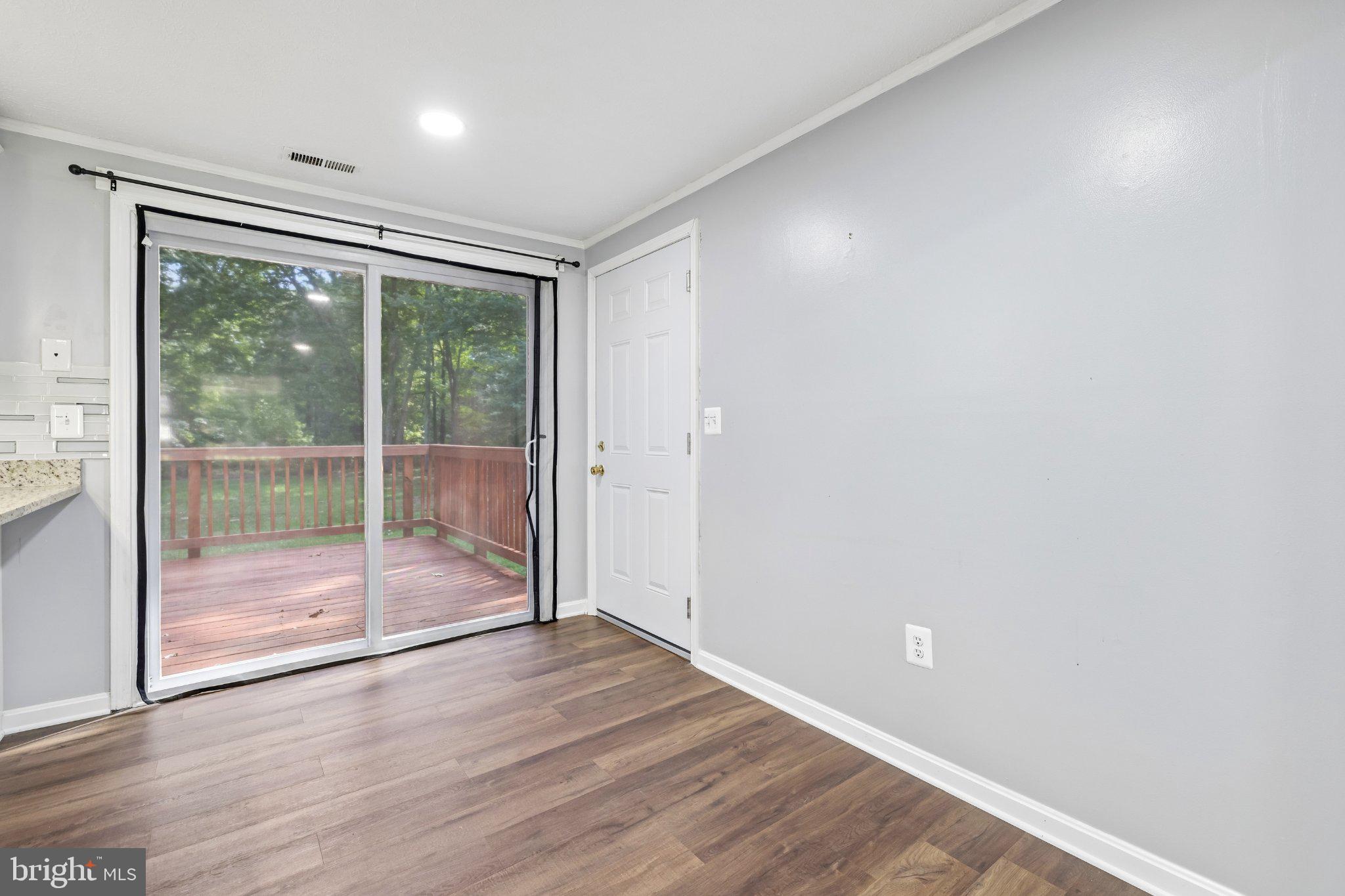 1437 Cedarhurst Road Shady Side, MD 20764 - Photo 11 of 40 Dining Room