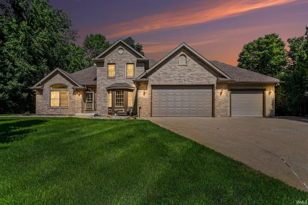 $715,000 | 53660 Forest Lakes Drive, Middlebury, IN 46540