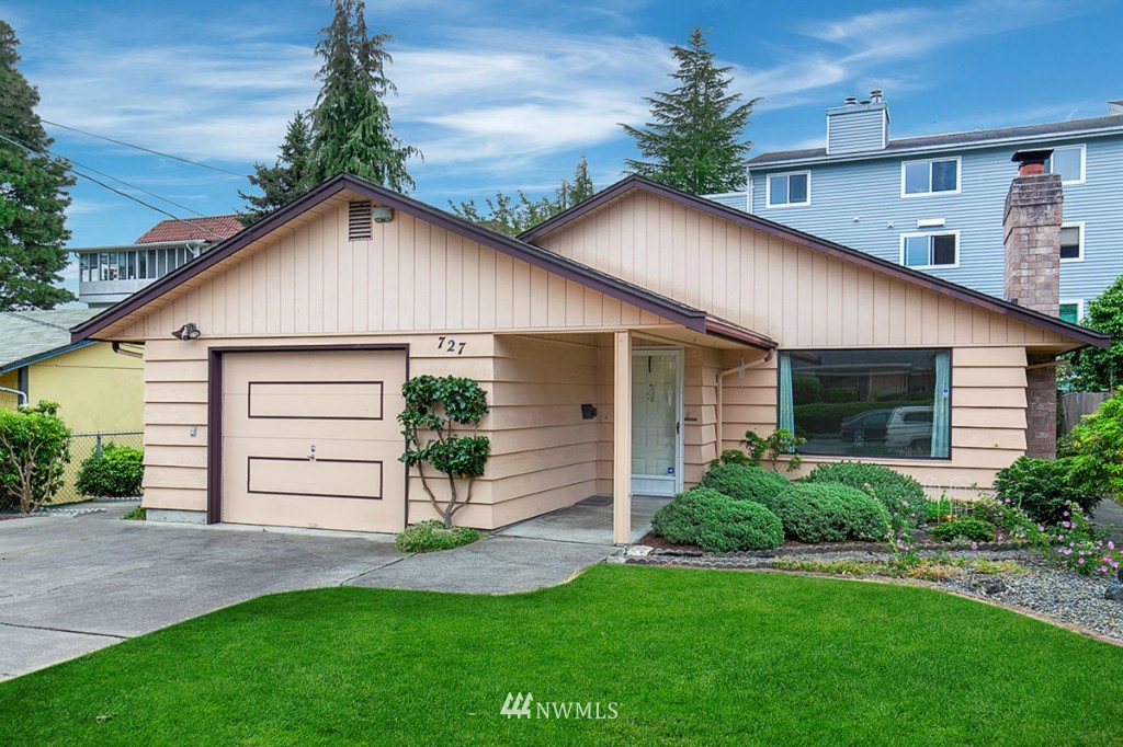 727 North 86th Street Seattle, WA 98103 - Photo 2 of 18