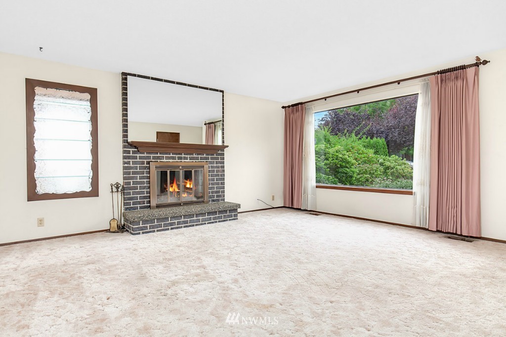 727 North 86th Street Seattle, WA 98103 - Photo 4 of 18