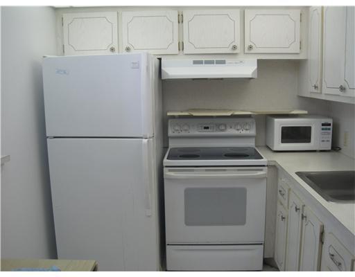 142 Preston F, Unit 1420 Boca Raton, FL 33434 - Photo 4 of 9 Additional Photo