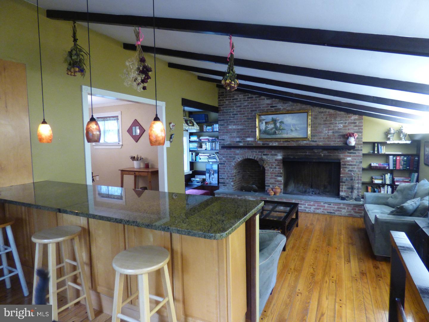 985 West Bristol Road Warminster, PA 18974 - Photo 4 of 12 Gallery Image 4