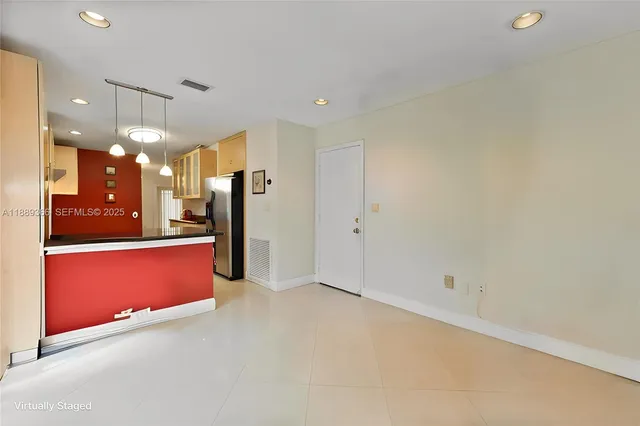 $4,000 | 10201 Northwest 57th Terrace, Doral, FL 33178