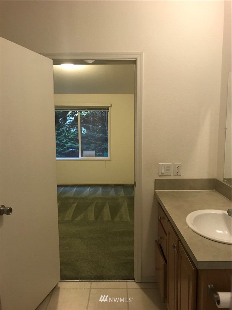 2175 Yew Street Road, Unit 12 Bellingham, WA 98229 - Photo 14 of 21 Gallery Image 14