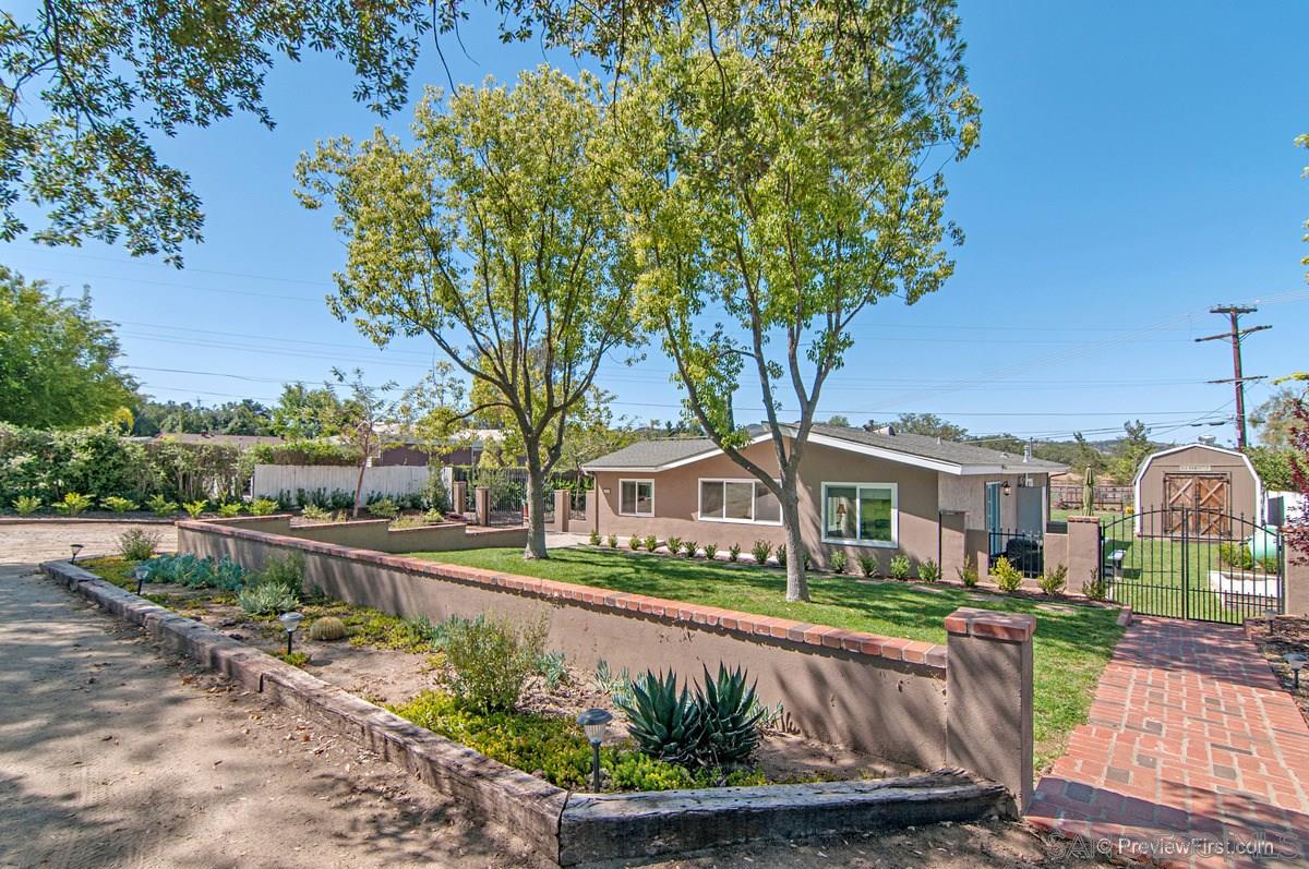 28660 Lilac Road Valley Center, CA 92082 - Photo 3 of 24