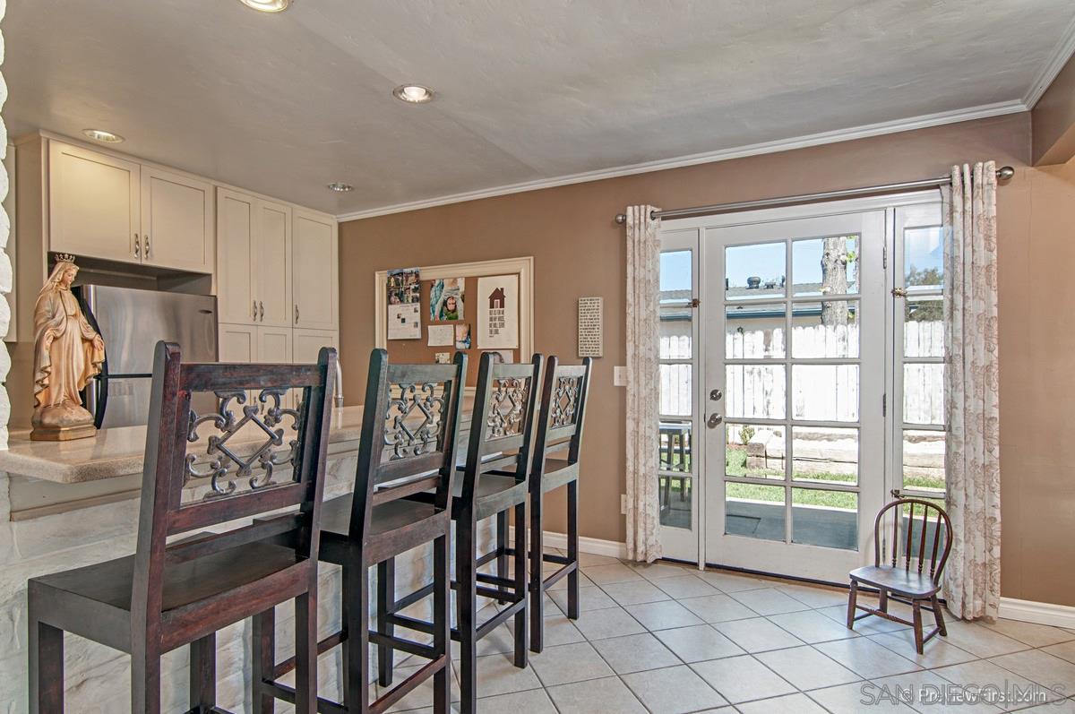 28660 Lilac Road Valley Center, CA 92082 - Photo 7 of 24