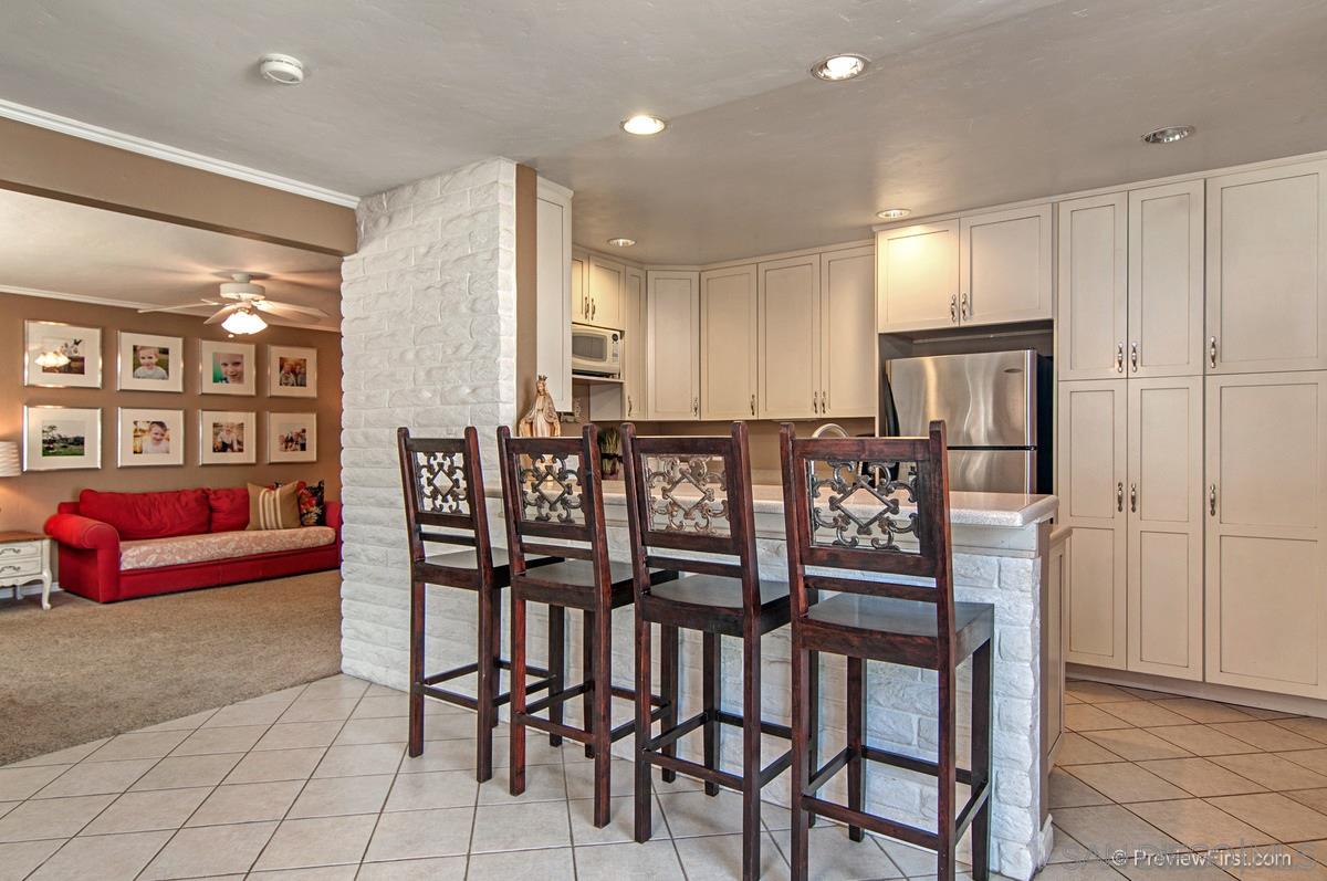 28660 Lilac Road Valley Center, CA 92082 - Photo 8 of 24