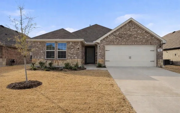$299,000 | 114 Sunberry Drive, Caddo Mills, TX 75135