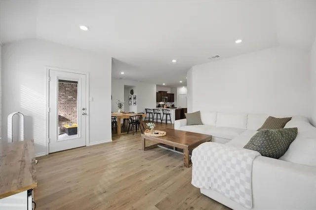 $299,000 | 114 Sunberry Drive, Caddo Mills, TX 75135