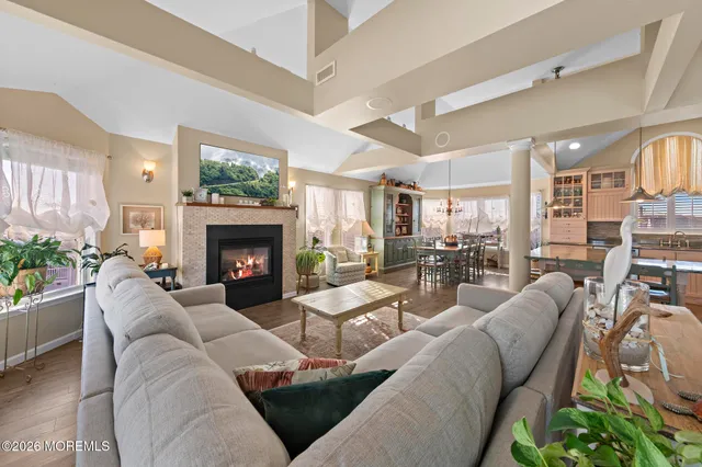 a view of a walk in closet