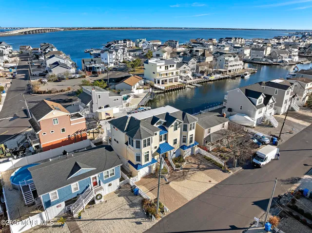 $1,299,500 | 16 Mark Drive, Beach Haven West, NJ 08050