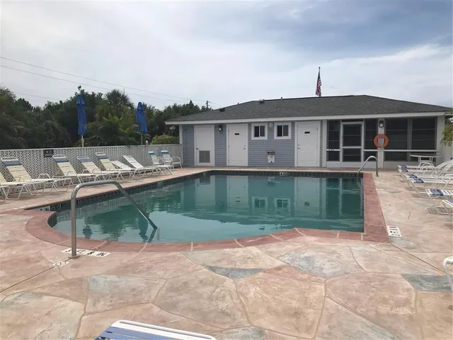 $1,200 | 3300 Loveland Boulevard, Unit 904, Punta Gorda, FL 33980