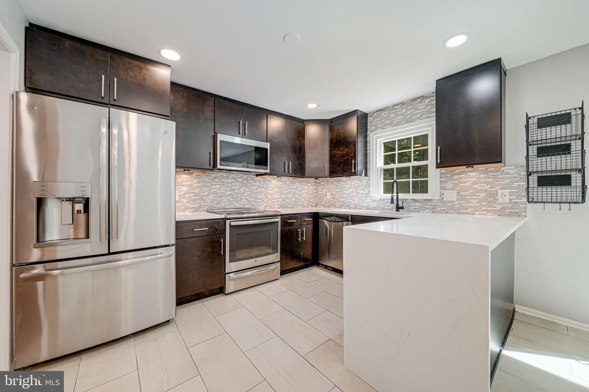 7919 Birchtree Court Springfield, VA 22152 - Photo 11 of 38 Gallery Image 11