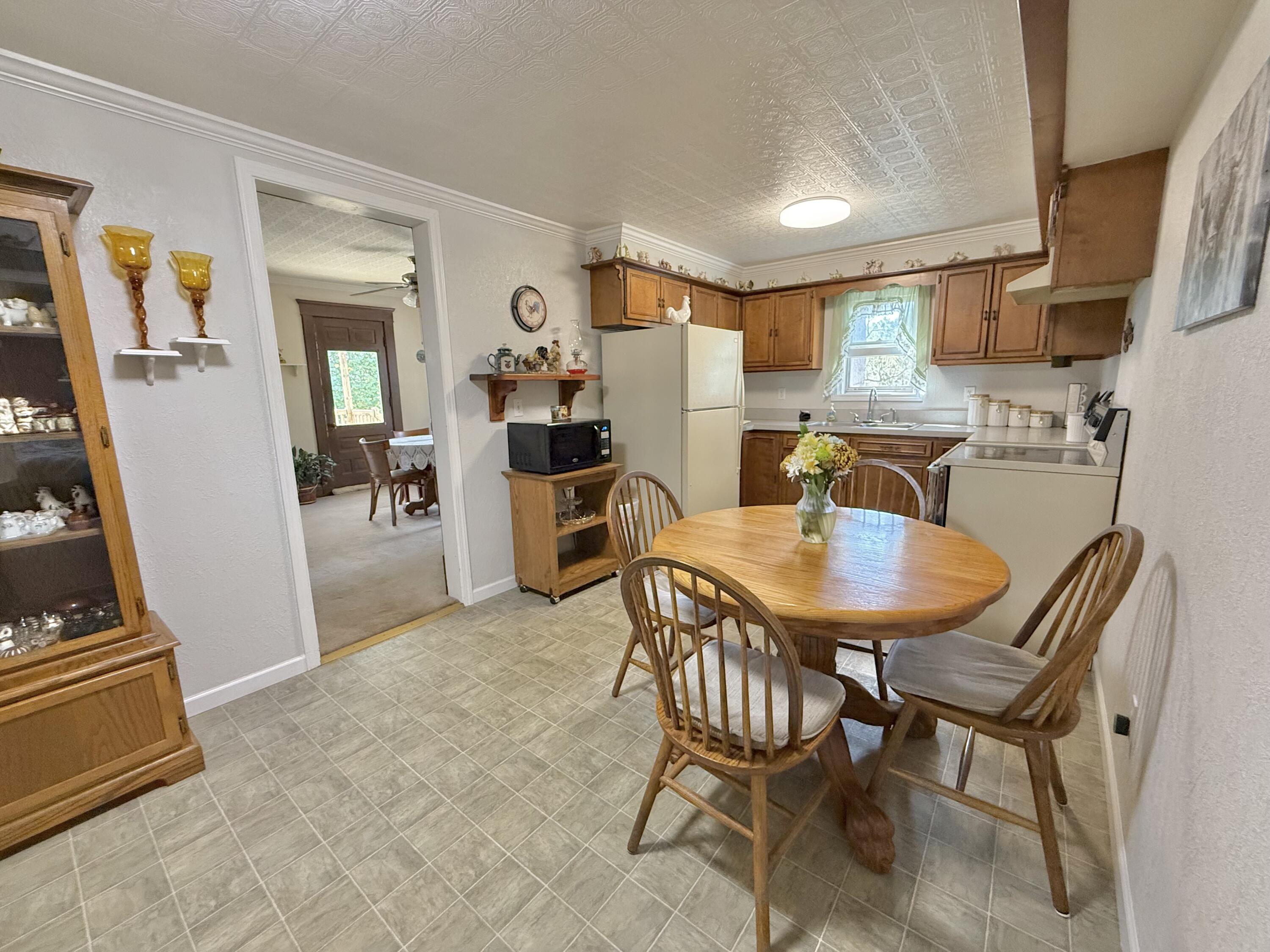 3758 Boyes Road Delton, MI 49046 - Photo 9 of 25 IMG_8621