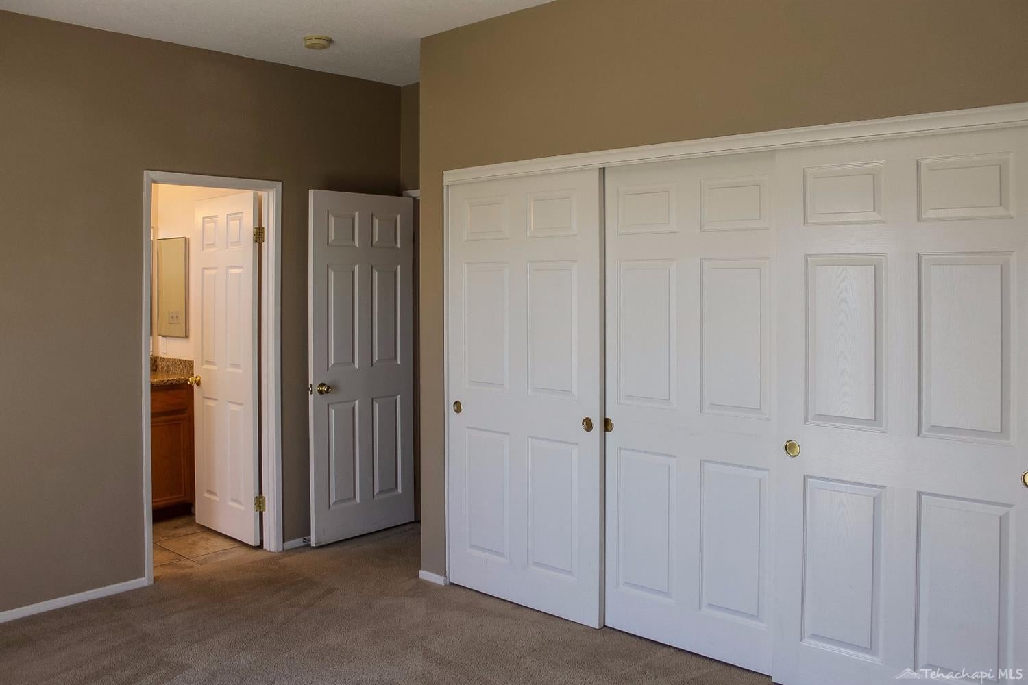 1026 Clearview Street Tehachapi, CA 93561 - Photo 25 of 32 Gallery Image 25
