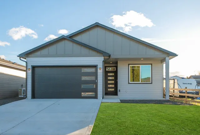 $419,900 | 18616 East Riverway Avenue, Spokane Valley, WA 99016
