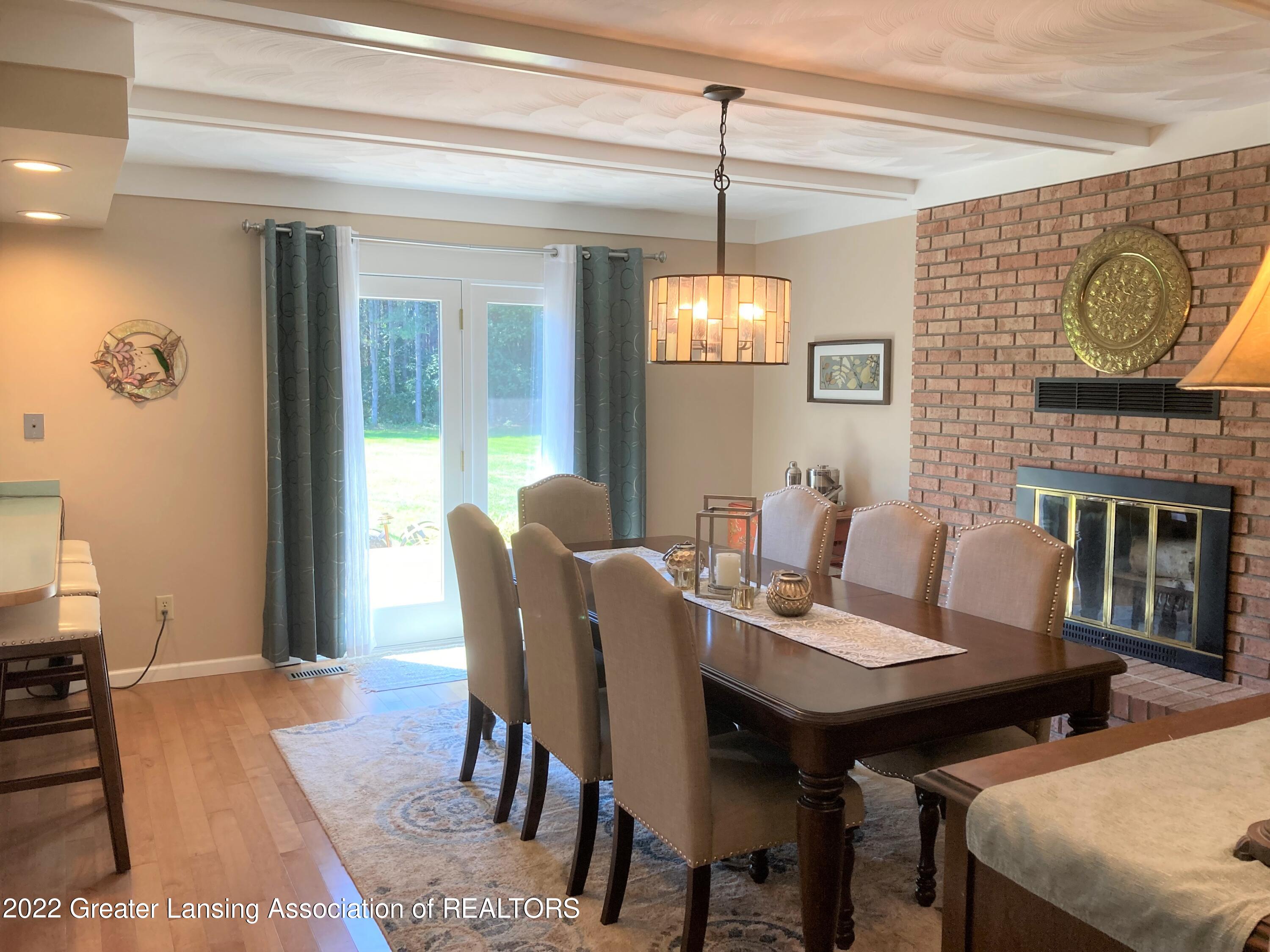 3378 North Michigan Road Dimondale, MI 48821 - Photo 22 of 52 22 Dining Room
