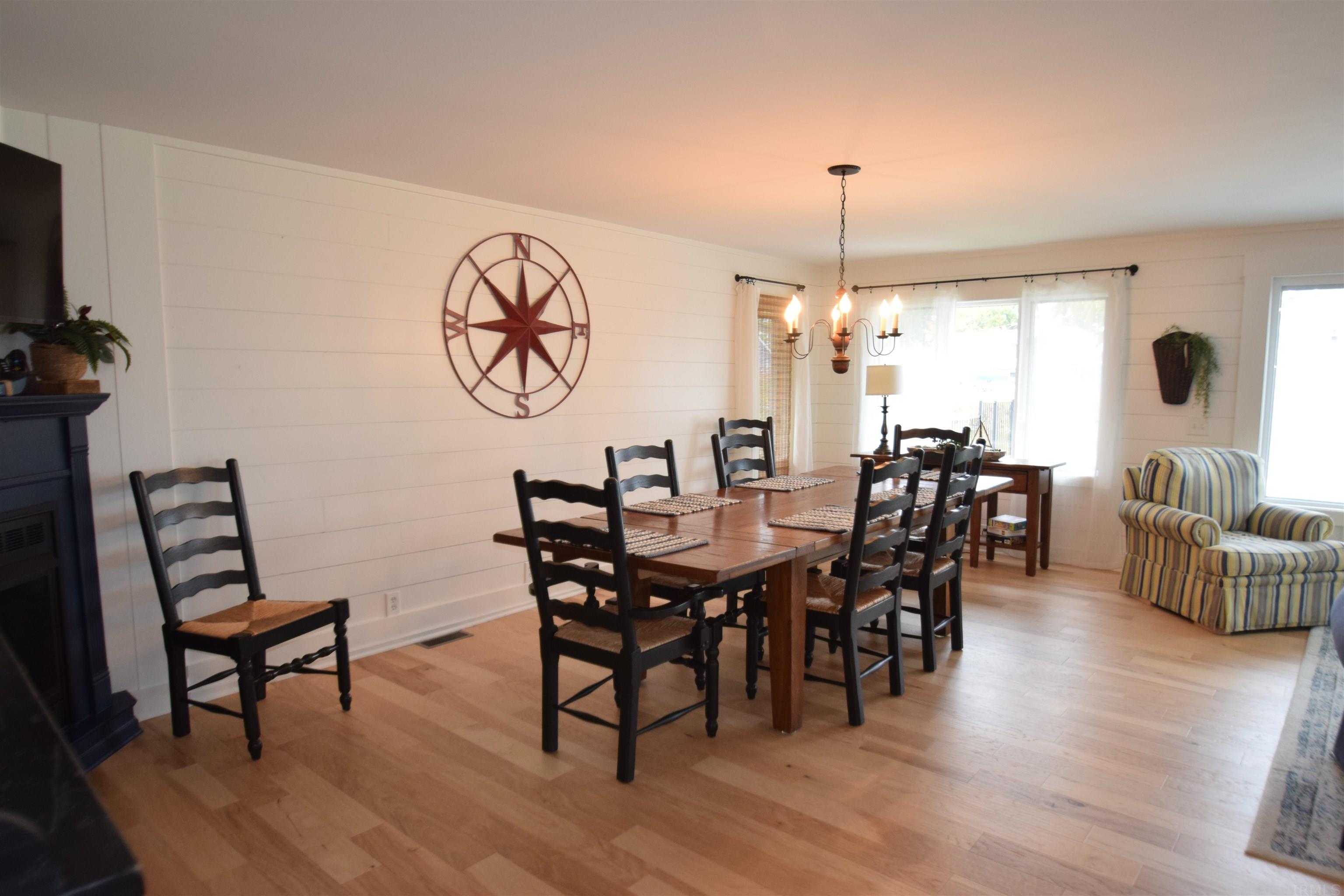 8264 East North Road Syracuse, IN 46567 - Photo 12 of 35 Gallery Image 12