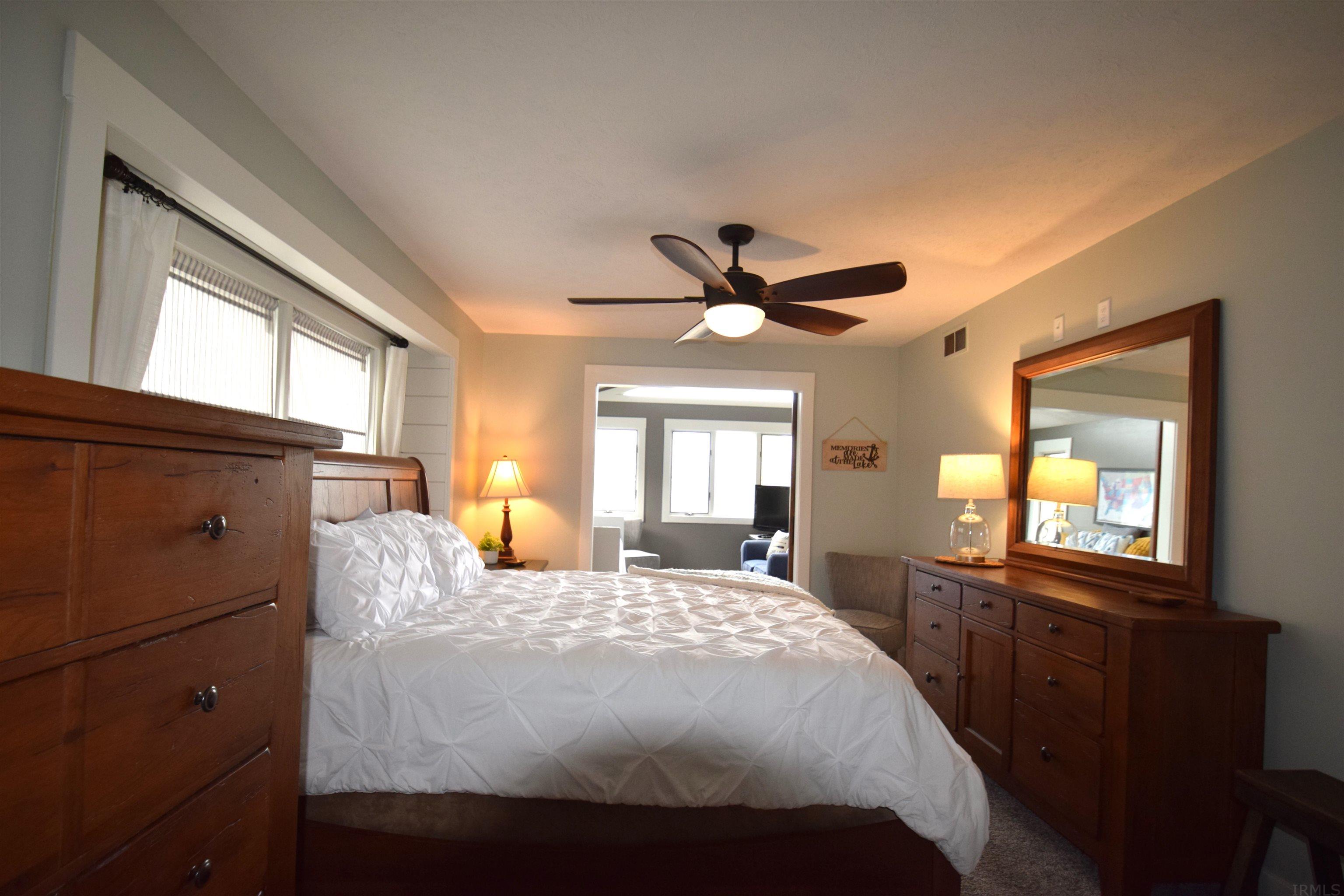 8264 East North Road Syracuse, IN 46567 - Photo 21 of 35 Gallery Image 21