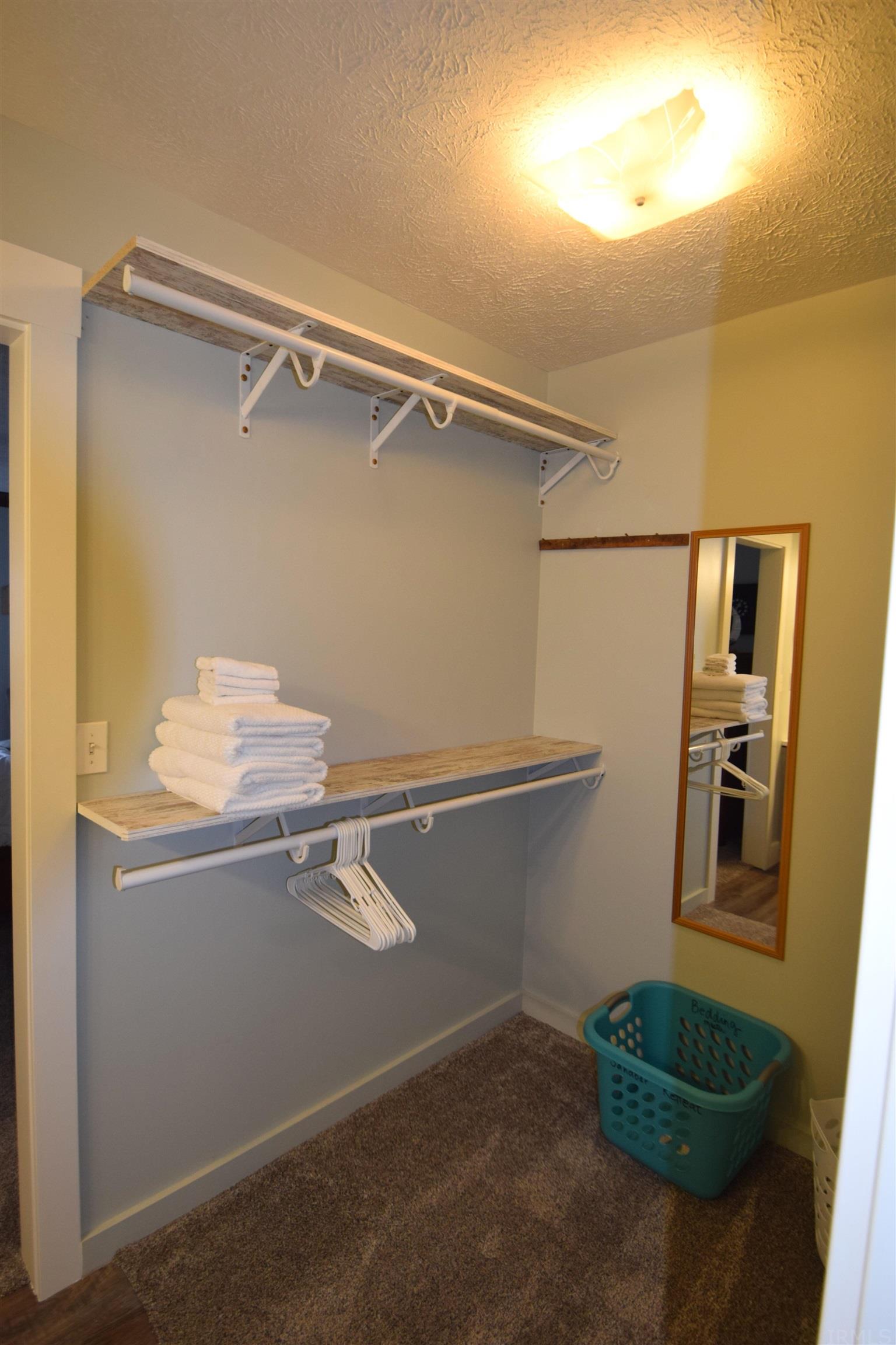 8264 East North Road Syracuse, IN 46567 - Photo 24 of 35 Gallery Image 24