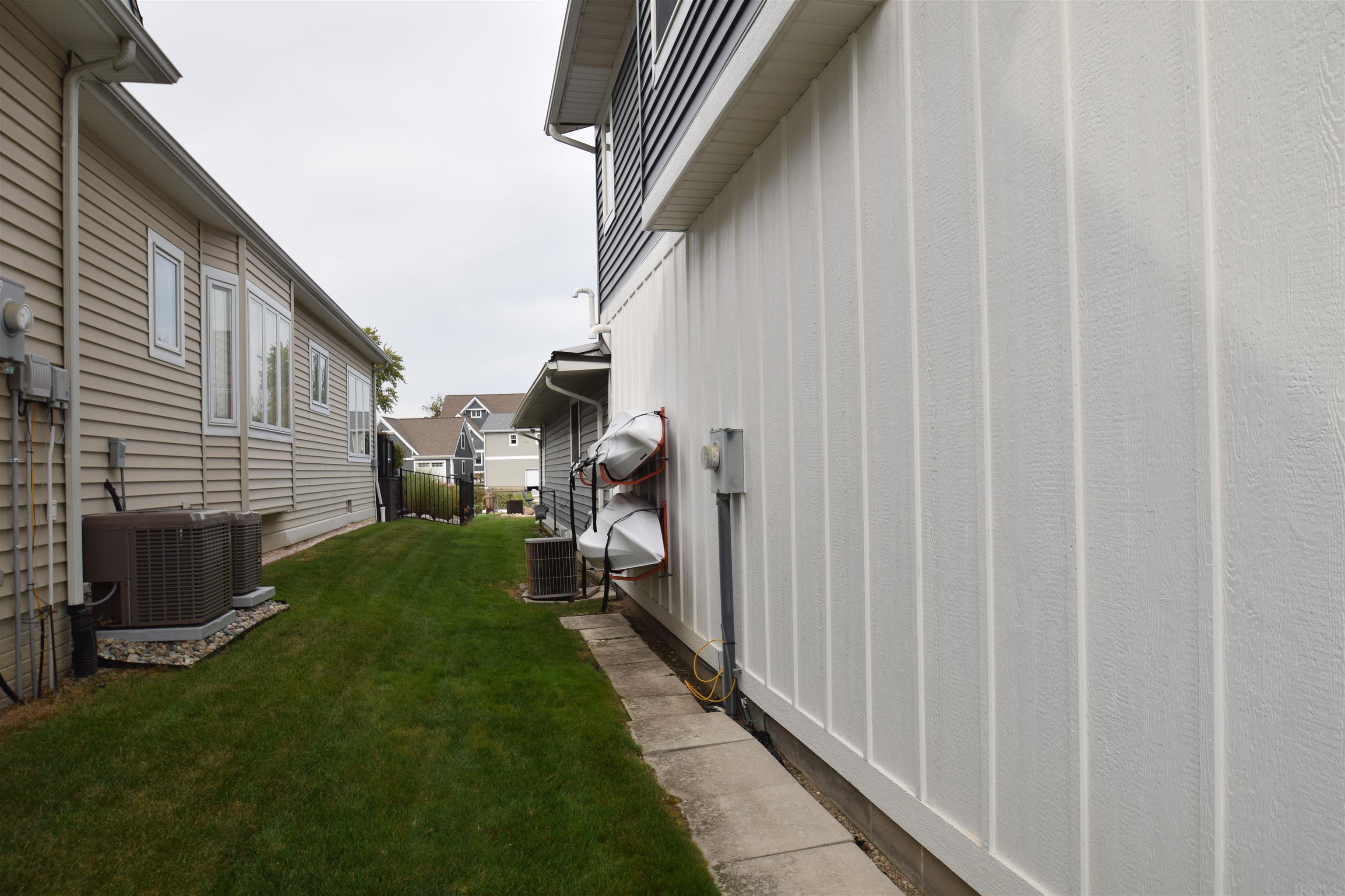 8264 East North Road Syracuse, IN 46567 - Photo 30 of 35 Gallery Image 30