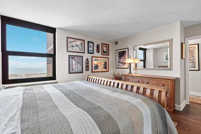 $599,000 | 3660 North Lake Shore Drive, Unit 4202, Chicago, IL 60613