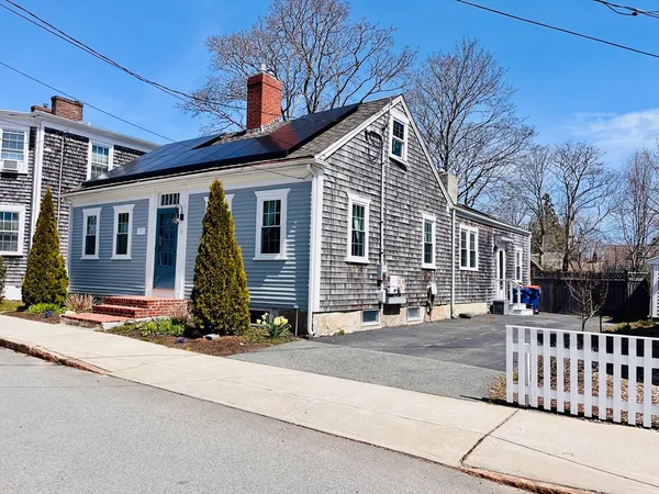 $3,850 | 12 Pearl Street, Mattapoisett, MA 02739