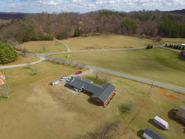 5115 Bethlehem Road Boones Mill, VA 24065 - Photo 41 of 42 a view of a swimming pool with a yard
