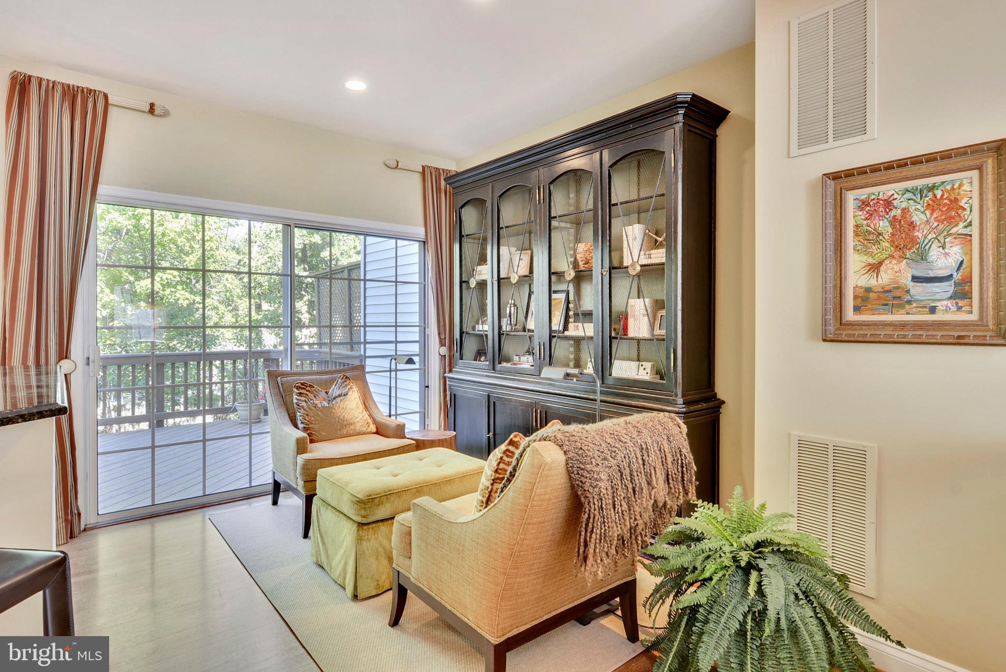 2106 Capstone Circle Herndon, VA 20170 - Photo 16 of 41