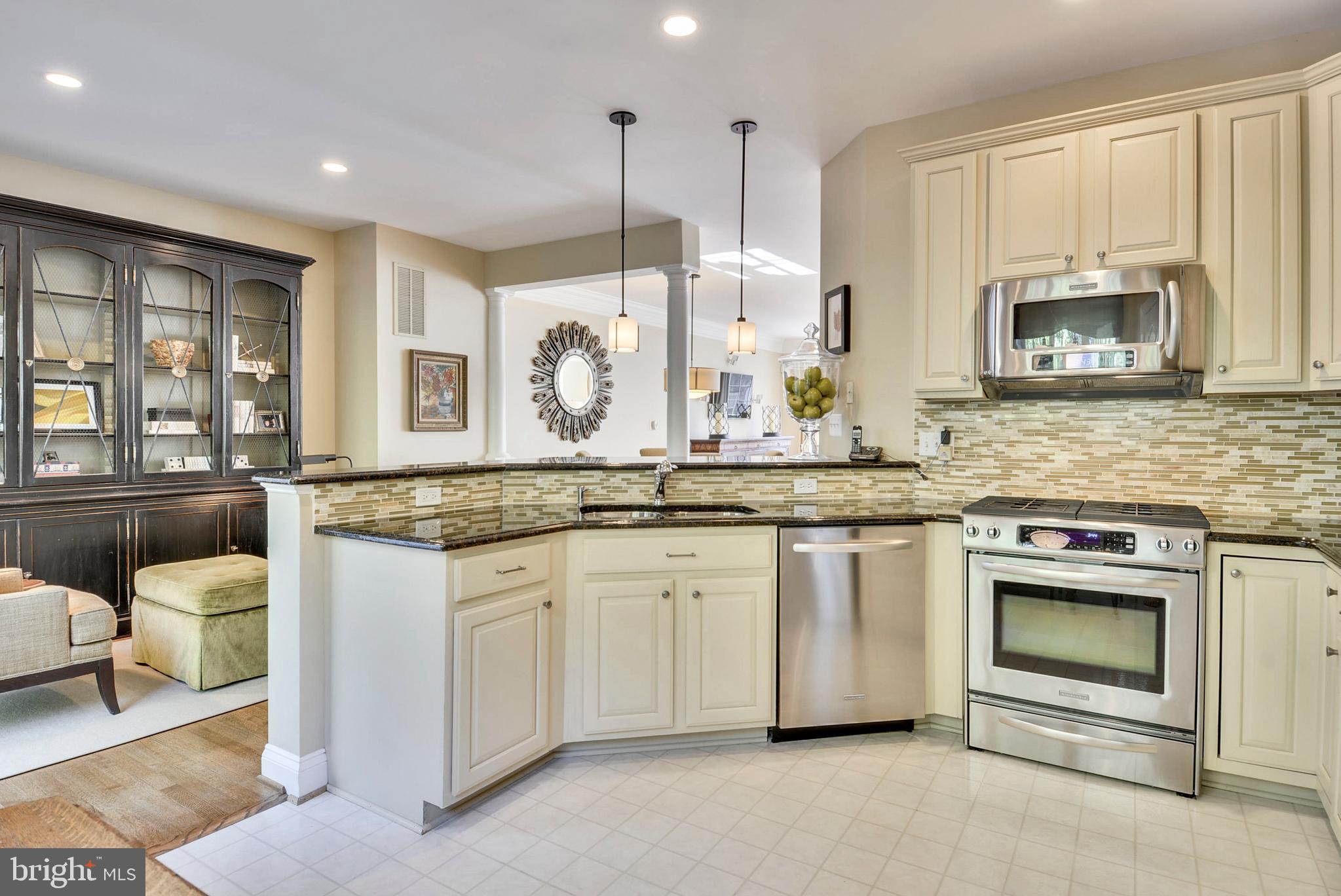 2106 Capstone Circle Herndon, VA 20170 - Photo 21 of 41