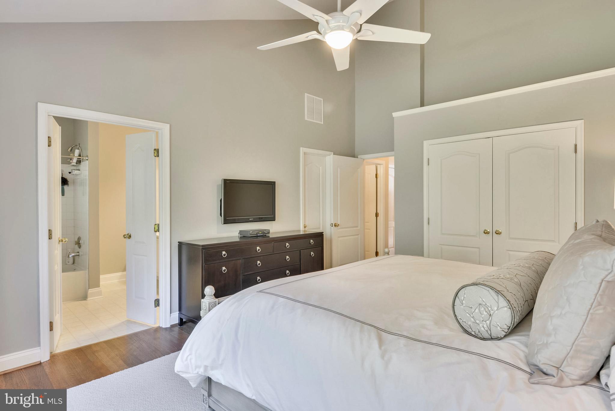 2106 Capstone Circle Herndon, VA 20170 - Photo 38 of 41