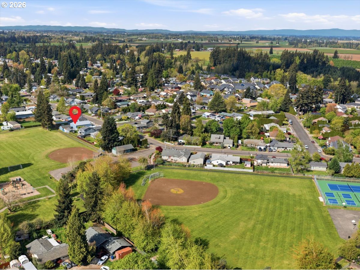 4094 5th Street Hubbard, OR 97032 - Photo 11 of 47