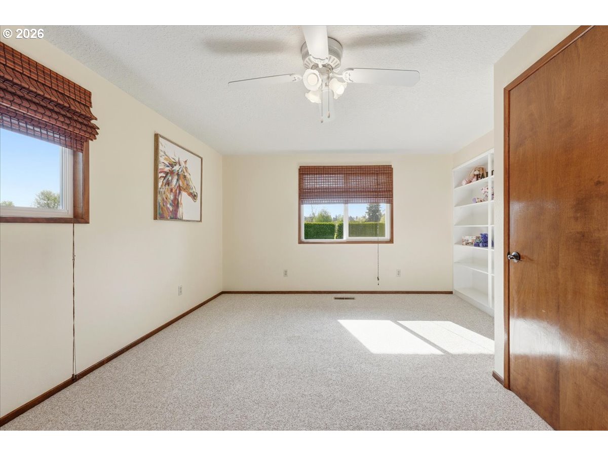 4094 5th Street Hubbard, OR 97032 - Photo 22 of 47